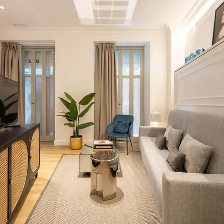 Edmond Vibes Puerta Del Sol Suites Madrid Exterior photo